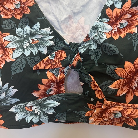 Meet.Curve Floral Green Women's Swim Set Size XL(US 16/18) - Picture 6 of 13